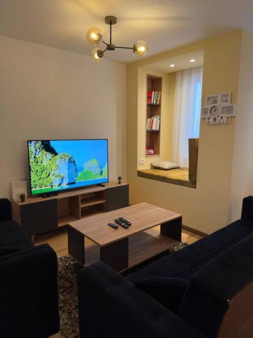 Ora-Prn,Peaceful Central Apartment Pristina Exterior foto